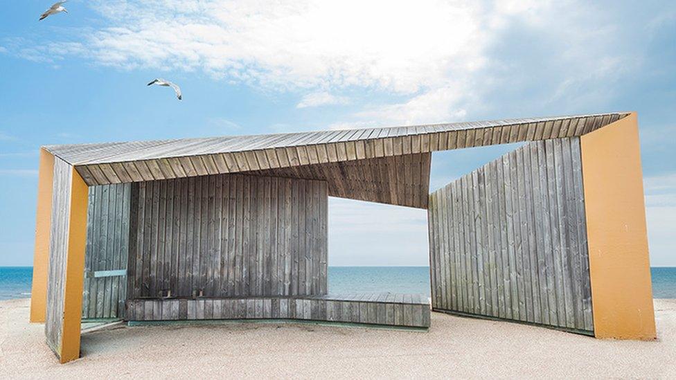 Bexhill-Promenade-Shelter-by-Adam-Regan.