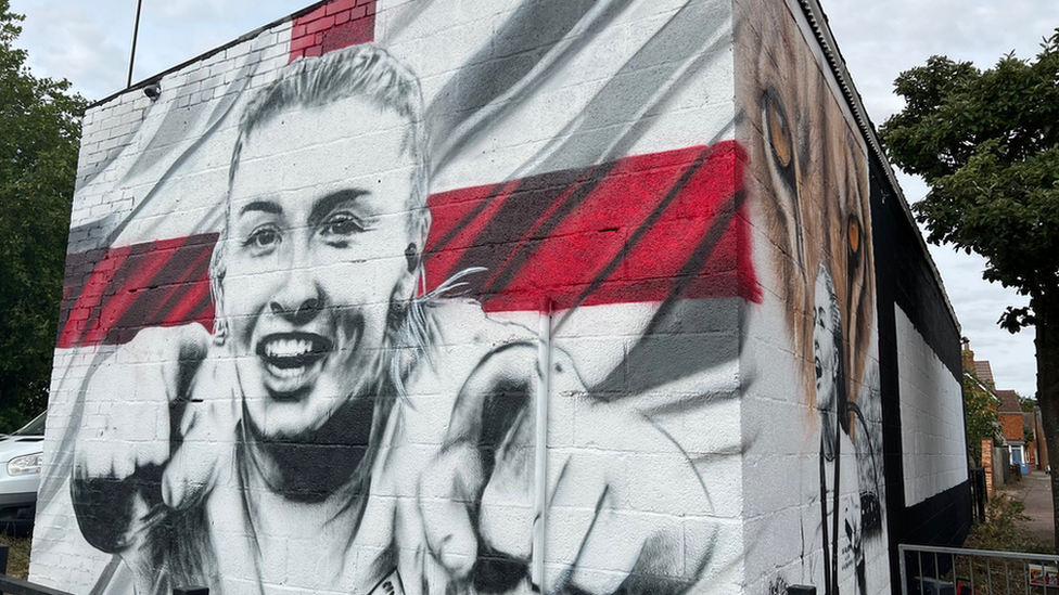 Mural of Leah Williamson