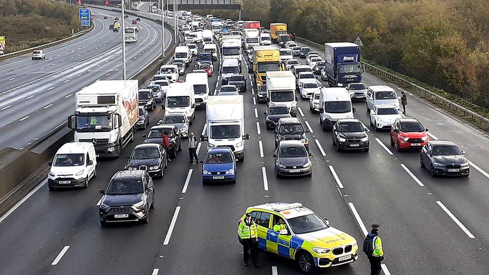 Traffic on M25