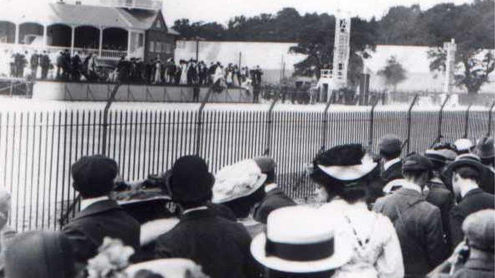 Enclosure from side of finishing straight showing Paddock and Hill