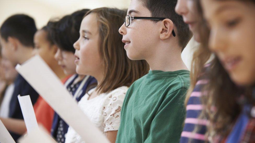 children singing