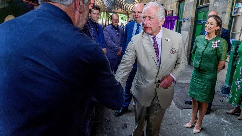 King Charles meets Flying Scotsman crew