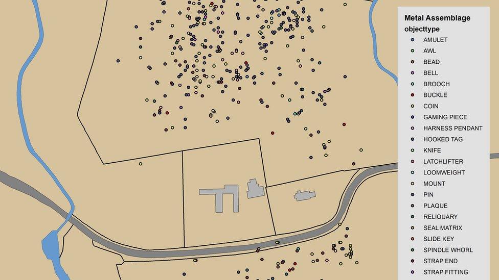 Map showing the metal scatter in the field at Little Carlton