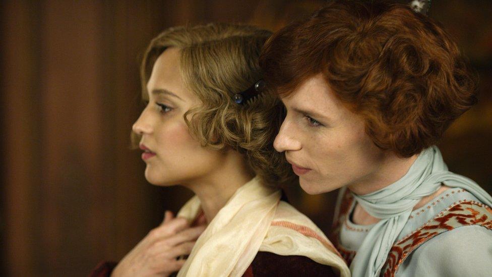 Alicia Vikander and Eddie Redmayne in the Danish Girl