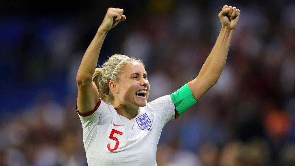 steph-houghton.