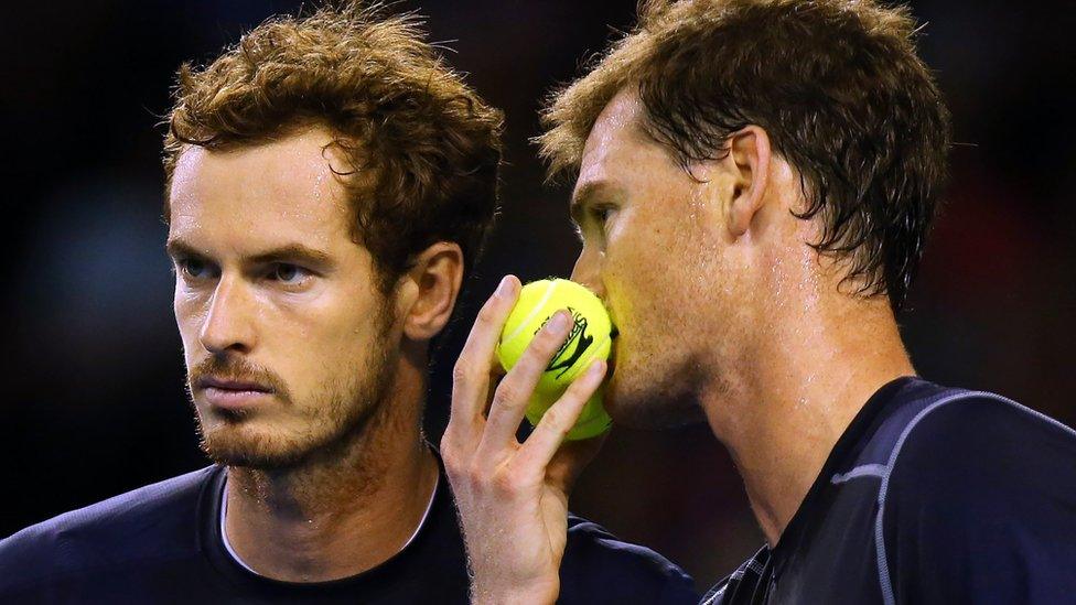 Murray brothers beat Australia in doubles