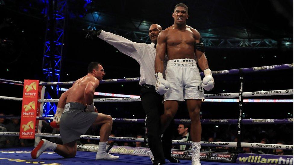 Anthony Joshua in the ring against Wladimir Klitschko