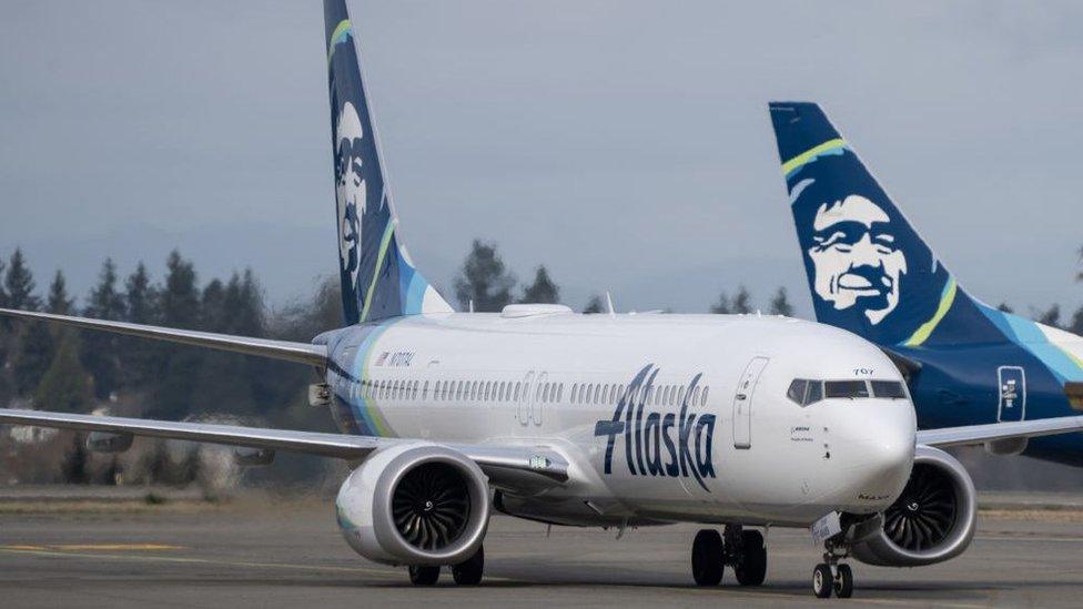 Alaska Airlines plane