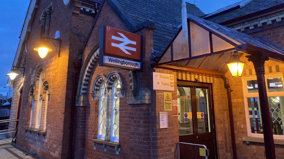 Wellingborough railway station