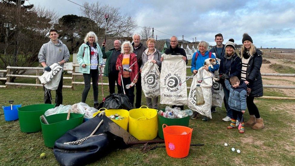 Beach litter pick