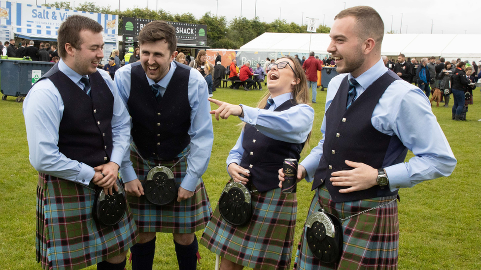 Laughing pipers