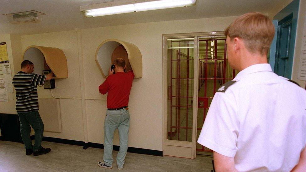 Full Sutton prison, 1997