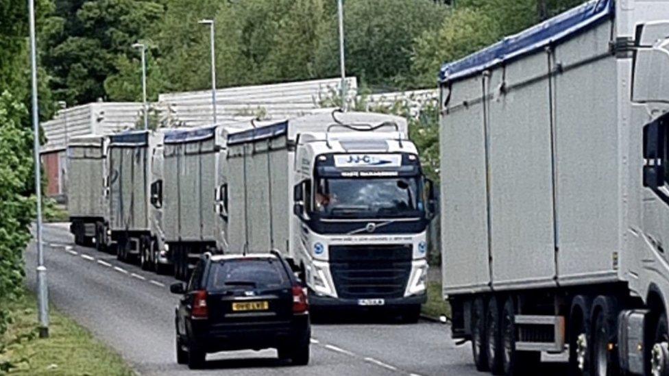 Lorry queue