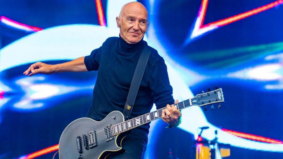 Stars back bid to create Scotland's Rock and Roll Hall of Fame