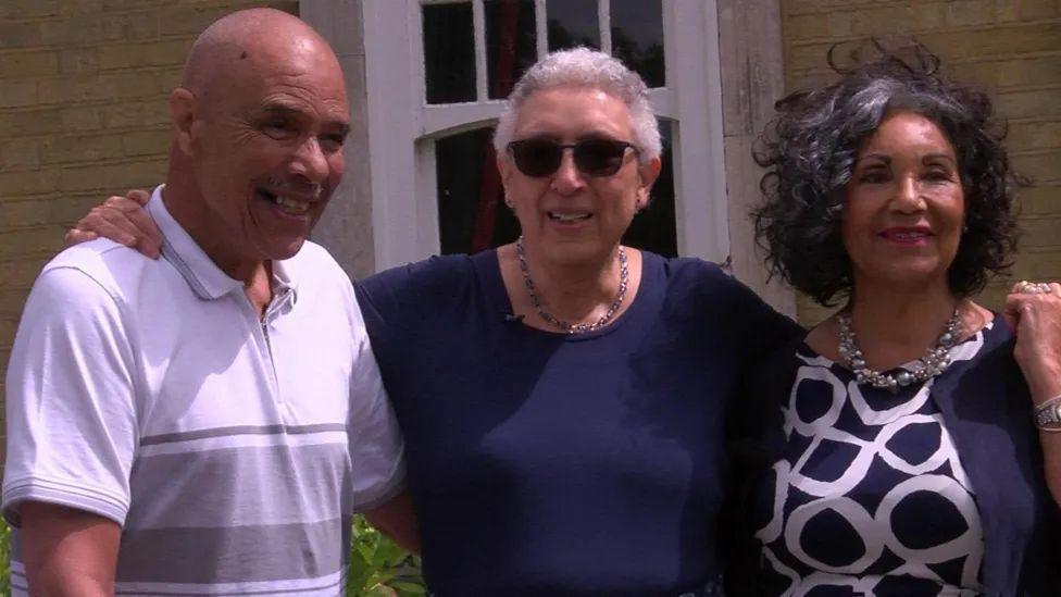 Josie Morey (right) with her brother Jim McLoughlin and sister Lorraine Williams 