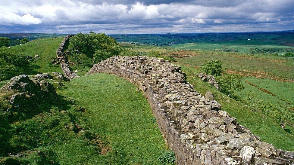 hadrians-wall.