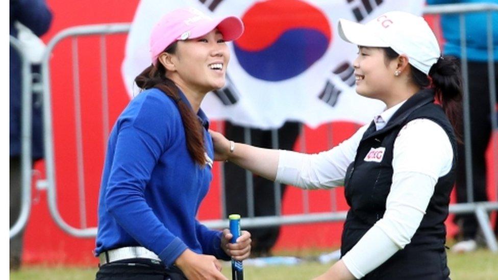 Kim In-kyung celebrates victory on the 18th green