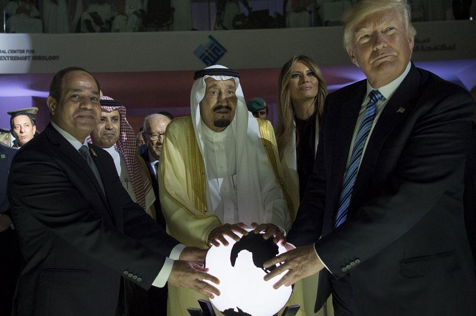 From right: Donald Trump, First Lady Melania Trump, Saudi Arabia's King Salman bin Abdulaziz al-Saud and Egyptian President Abdel Fattah el-Sisi