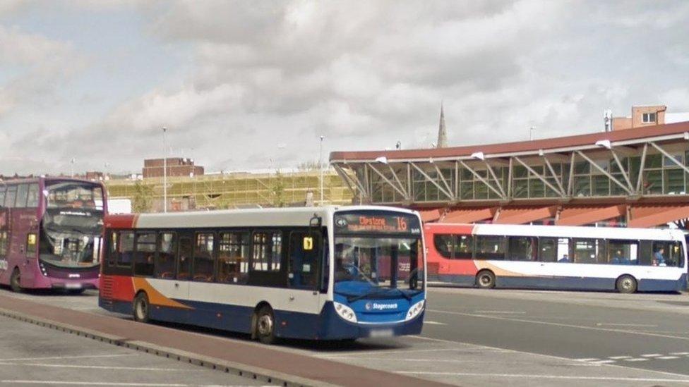 buses at mansfield bus station