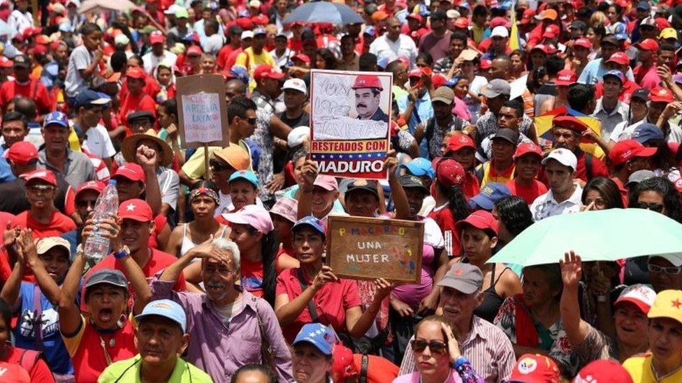 Government supporters attend a rally in Caracas, Venezuela April 19, 2017