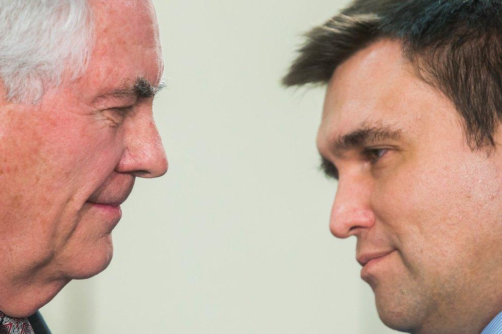 US Secretary of State Rex Tillerson (L) meets Ukrainian Foreign Minister Pavlo Klimkin in Brussels, 31 March