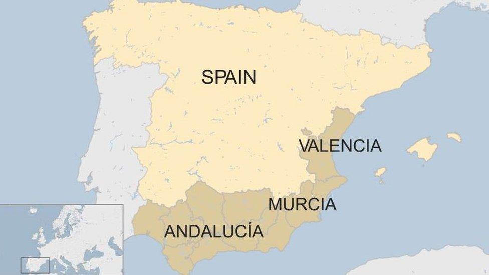 A map of Spain shows the regions of Valencia, Murcia and Andalucía