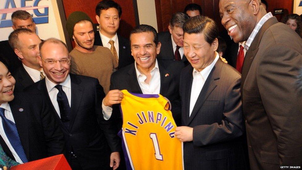 President Xi Jinping with LA Lakers shirt