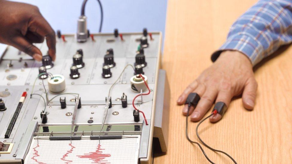 An analogue polygraph machine