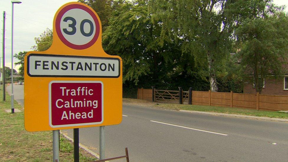 Road sign saying Fenstanton