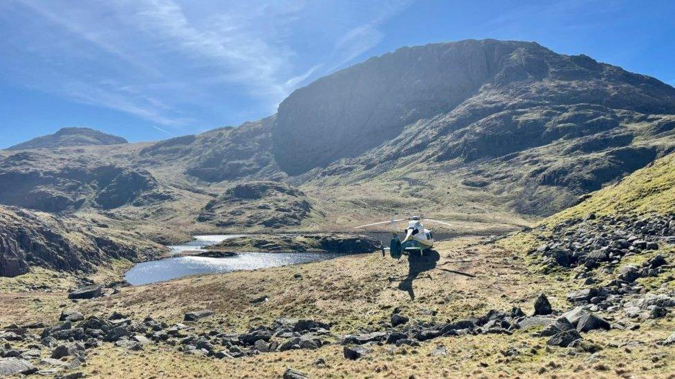 GNAAS helicopter, Seathwaite