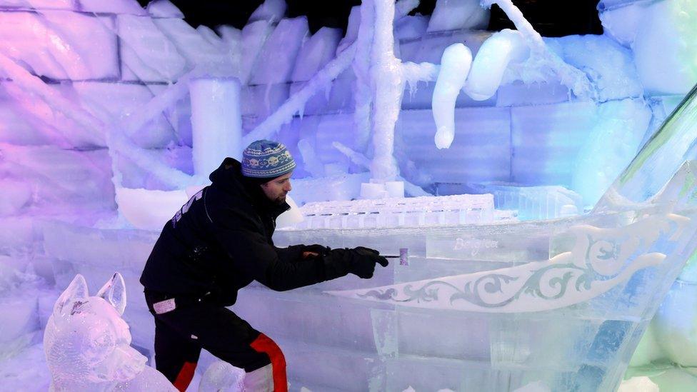 Boat ice sculpture