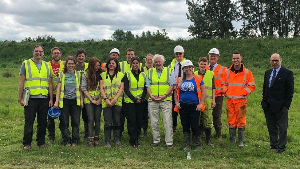 Archaeologists discover mammoth graveyard near Swindon