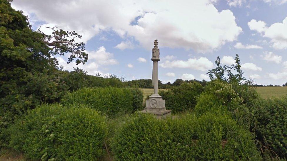 Knowlton's monument