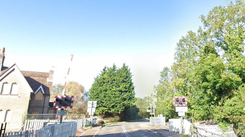 Marston Road level crossing near Lidlington in Bedfordshire