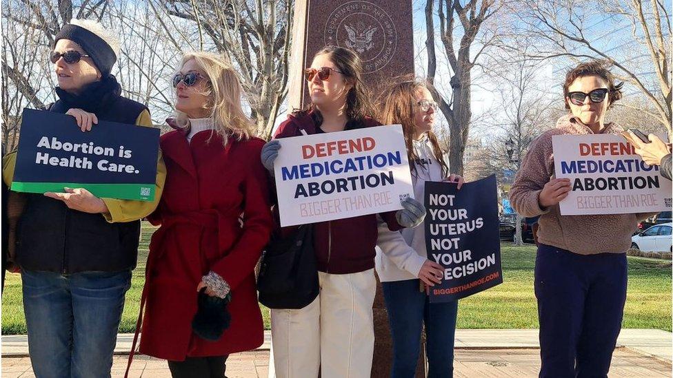 Protesters outside Texas court