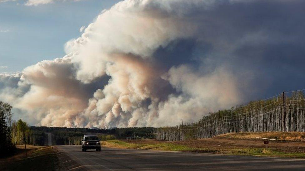 Smoke billows from the Fort McMurray wildfire. Photo: 5 May 2016