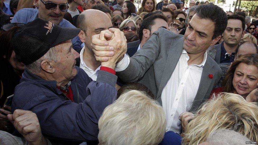 PSOE leader Pedro Sanchez meets voters in Alicante, southern Spain, 16 December