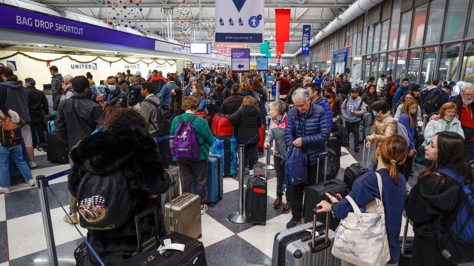 Travellers at O'Hare Airport in Chicago