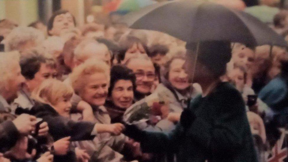 Queen Elizabeth II greeting crowds in Worcester in 1989