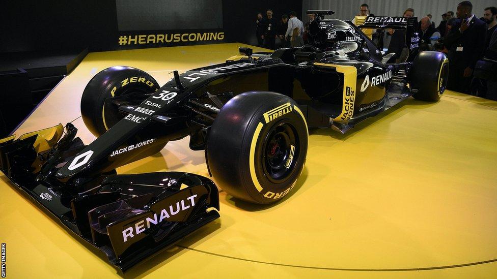 Renault launch new 2016 F1 car