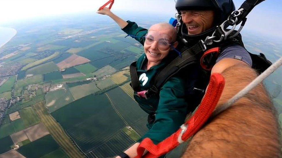 Melanie Tait in skydive