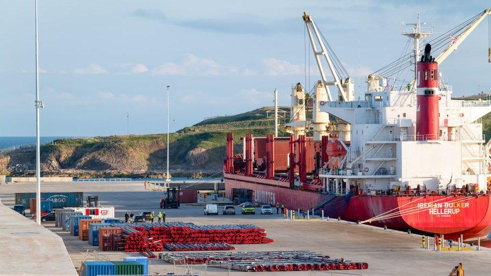 ship in aberdeen harbour