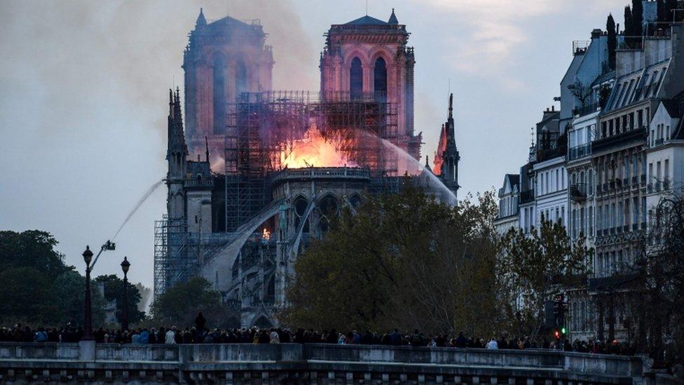 Scene of blaze in Paris