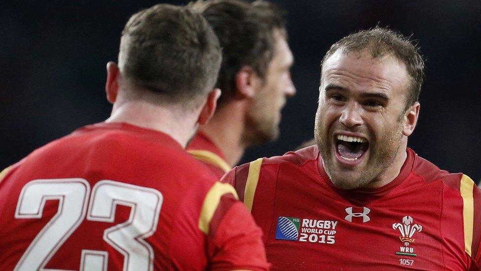 Jamie Roberts celebrates Wales' 2015 World Cup win over England