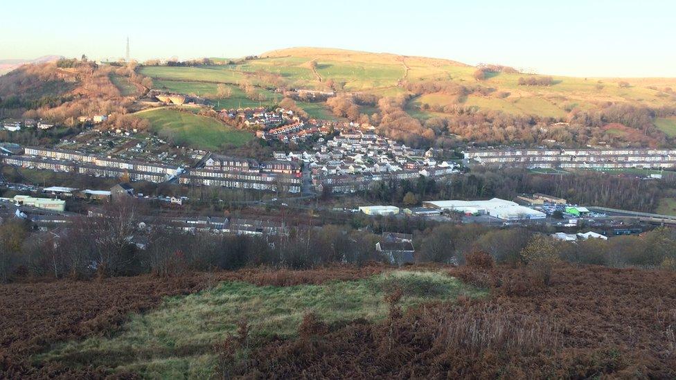 Ysgol Gymraeg Llwyncelyn, Y Porth