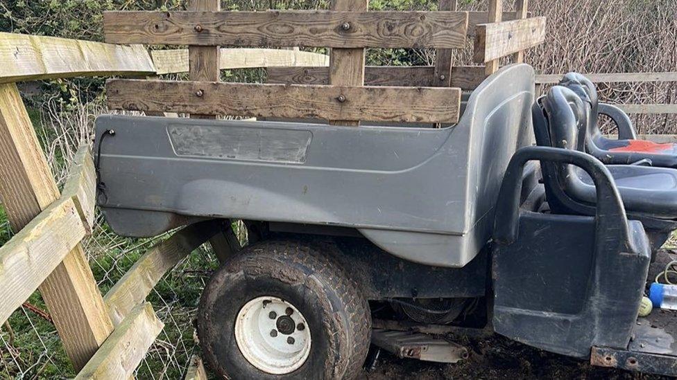 Buggy rammed into a fence