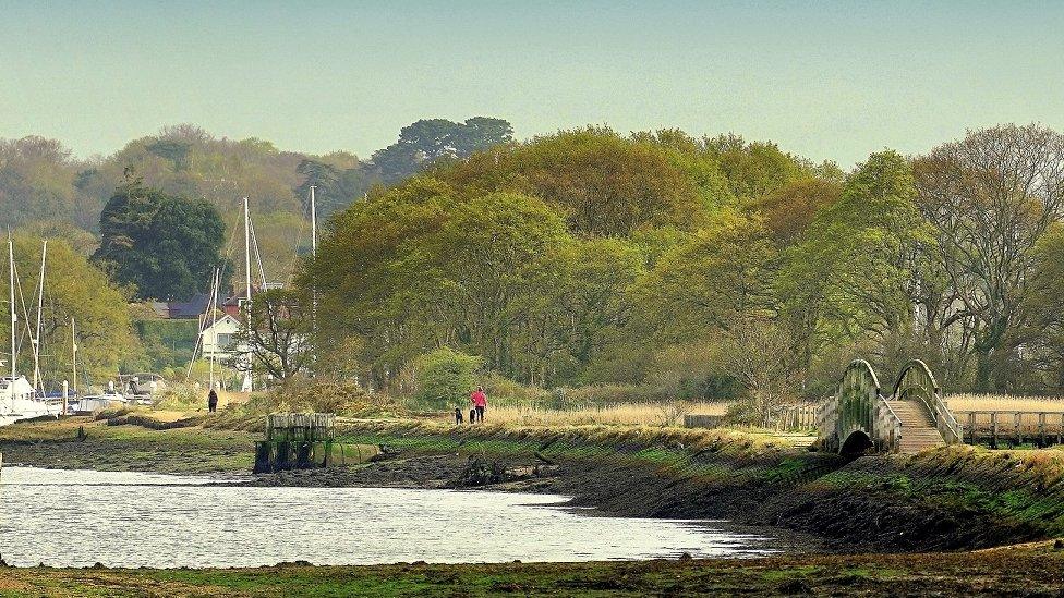 TUESDAY - River Hamble