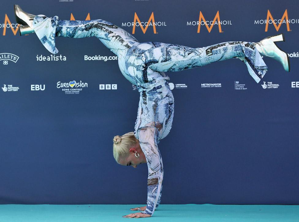 Diljá on the Eurovision turquoise carpet in Liverpool