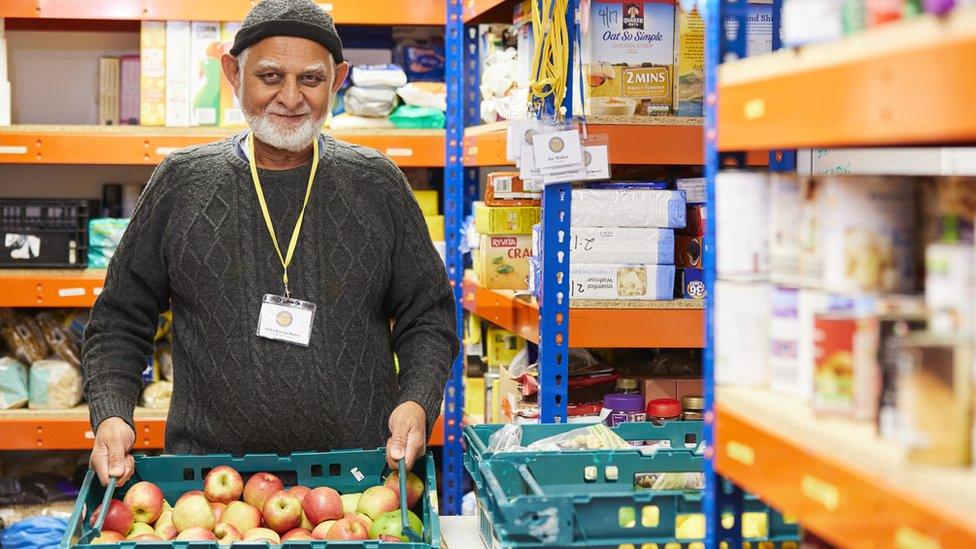 Volunteer AbdalKarim Sama