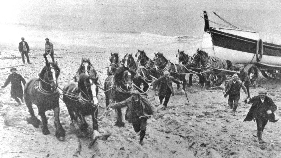 Original picture of horses pulling lifeboat, Wells-next-the-Sea